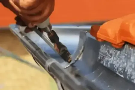 Travaux de zinguerie en zinc réalisés par un couvreur Loupes